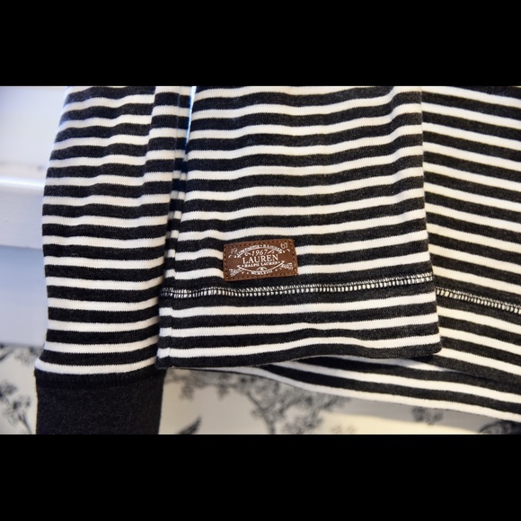 Ralph Lauren L/Sl  T Shirt with faux Leather elbows and collar detail size XL - Picture 4 of 7